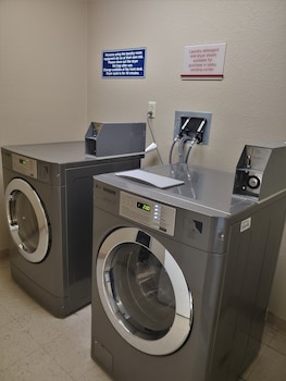 cobblestone suites oshkosh