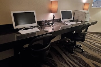 cobblestone suites oshkosh