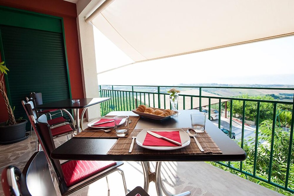 camagna country house selinunte room
