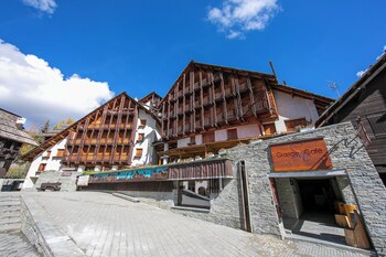 grange hike and ski 7c sestriere