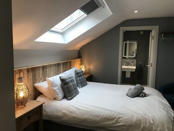 rostrevor mountain lodge