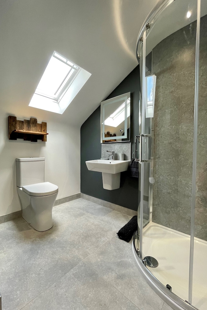 rostrevor mountain lodge