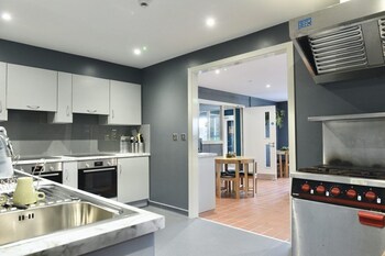 rostrevor mountain lodge