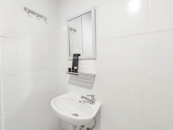 good deal 1br at paltrow city apartment
