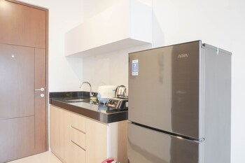 comfort and warm studio at ciputra world 2 apartment