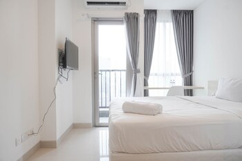 comfort and warm studio at ciputra world 2 apartment