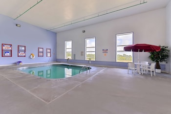 Americas Best Value Inn & Suites Clear Lake,South Dakota>>Clear Lake,2 star