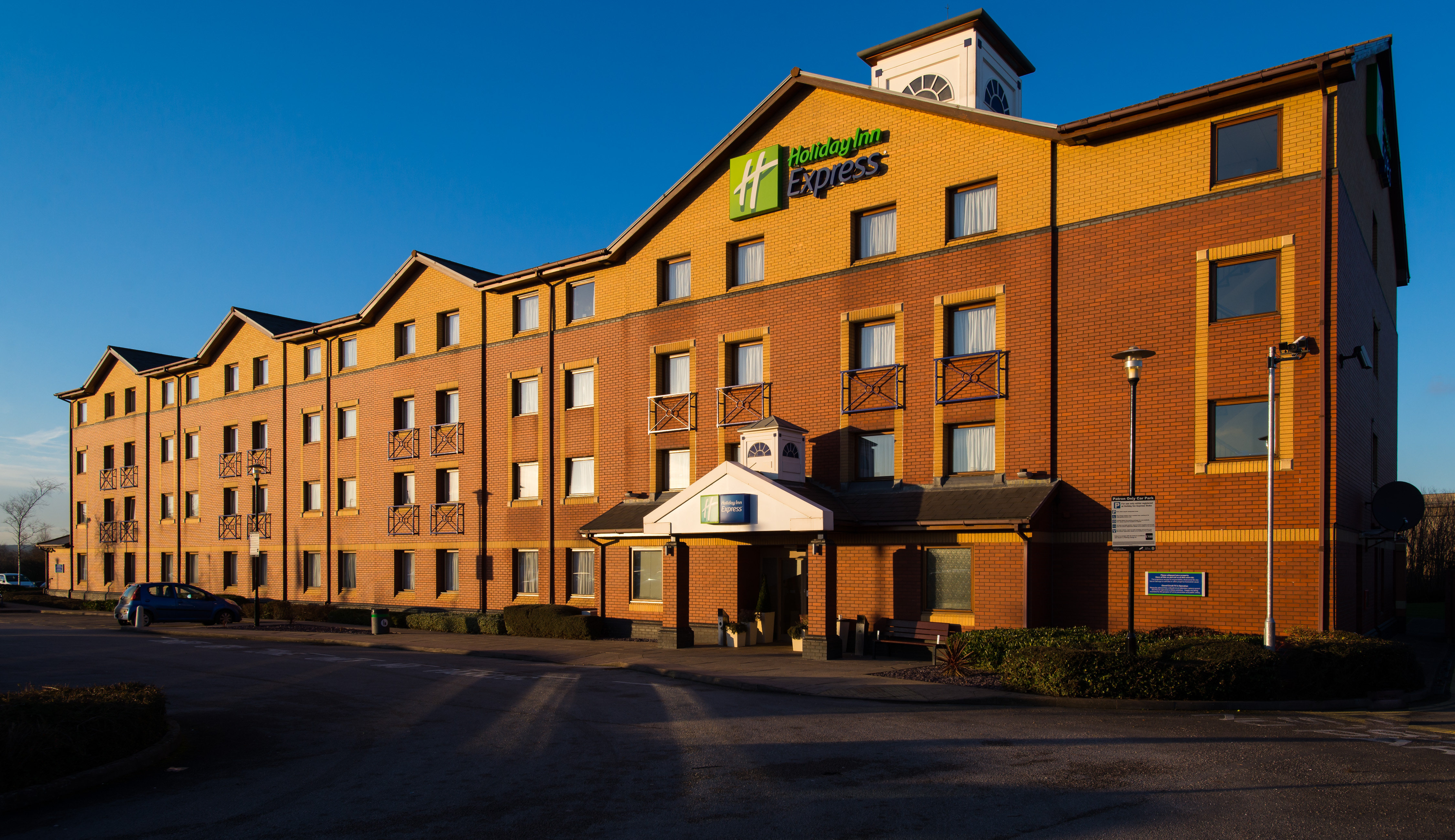 holiday inn express stoke on trent by ihg