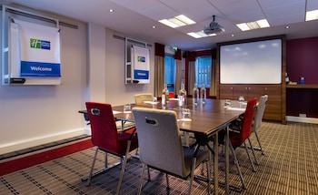 holiday inn express stoke on trent by ihg