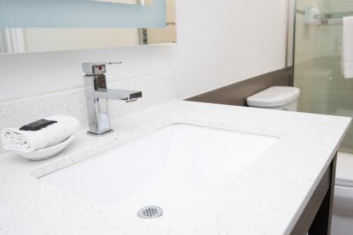americas best value inn harlingen