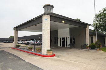 americas best value inn harlingen