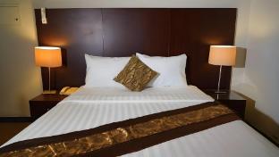 boonmax hotel l l c