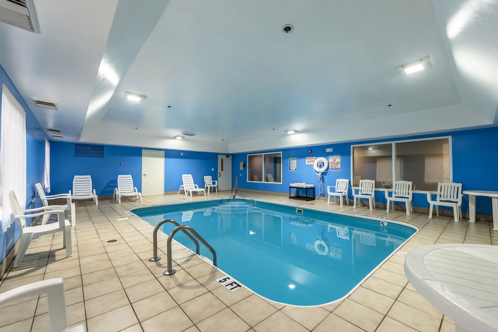 comfort inn and suites