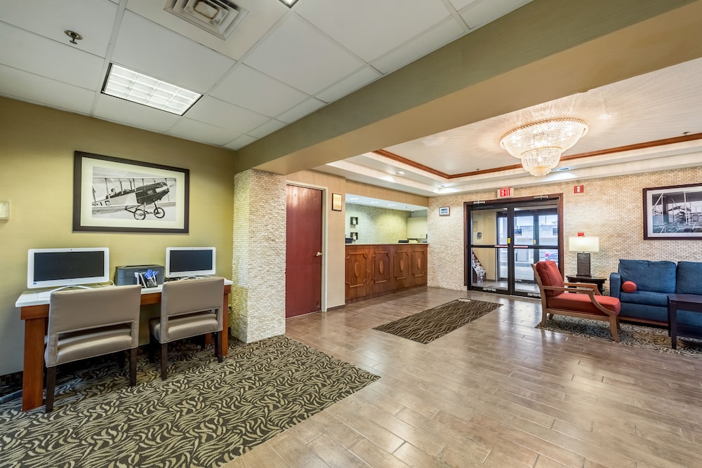 comfort inn and suites