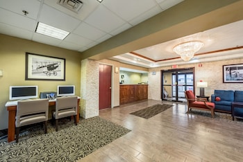 comfort inn and suites