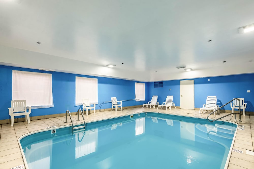 comfort inn and suites