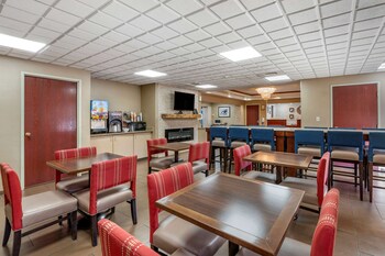comfort inn and suites