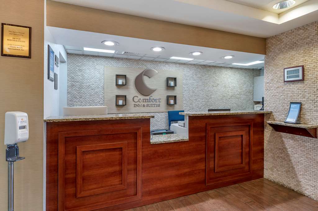 comfort inn and suites