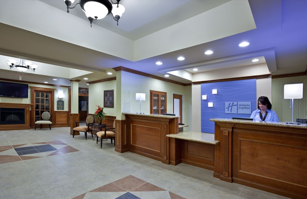 holiday inn express and suites dayton north tipp c