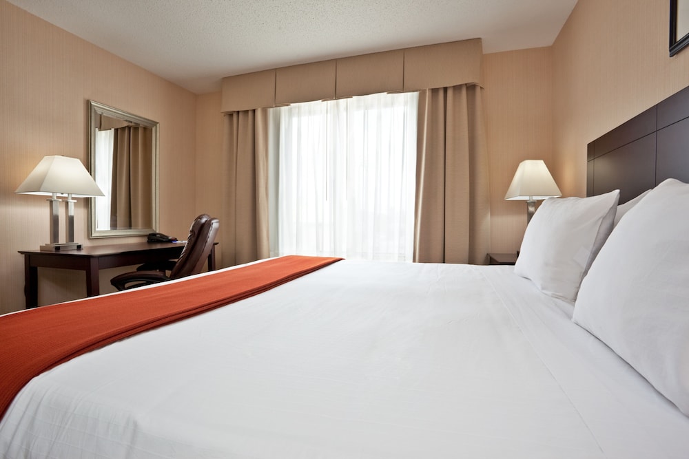 holiday inn express and suites dayton north tipp c