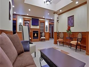 holiday inn express and suites dayton north tipp c