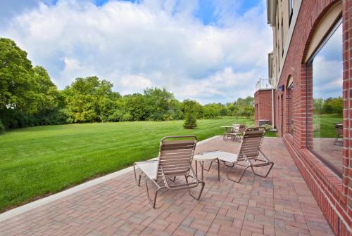holiday inn express and suites dayton north tipp c