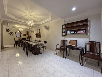 baba and charlie homestay