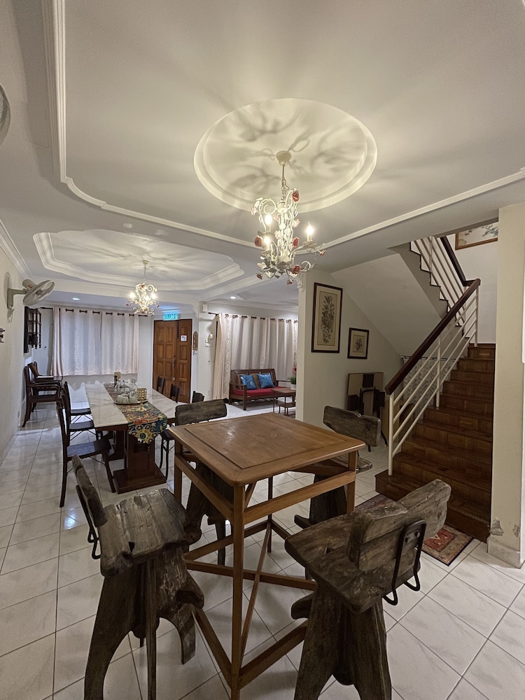 baba and charlie homestay