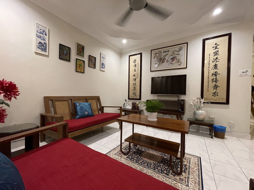 baba and charlie homestay