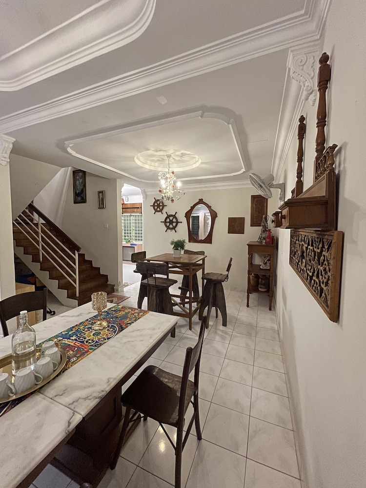 baba and charlie homestay