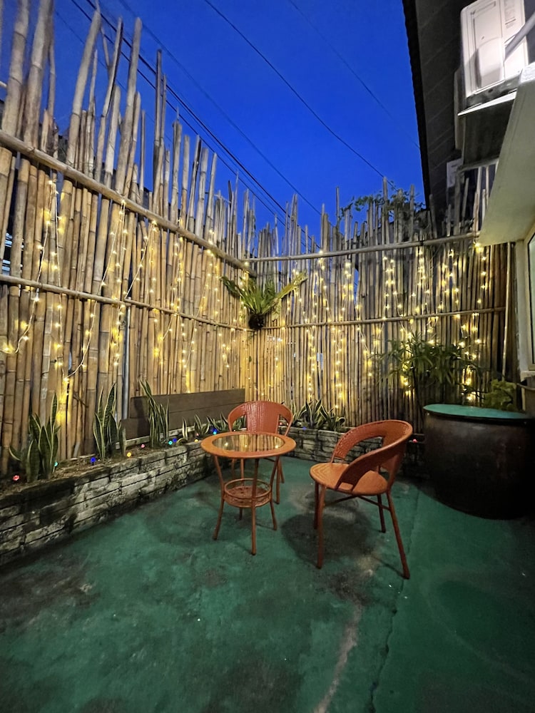 baba and charlie homestay