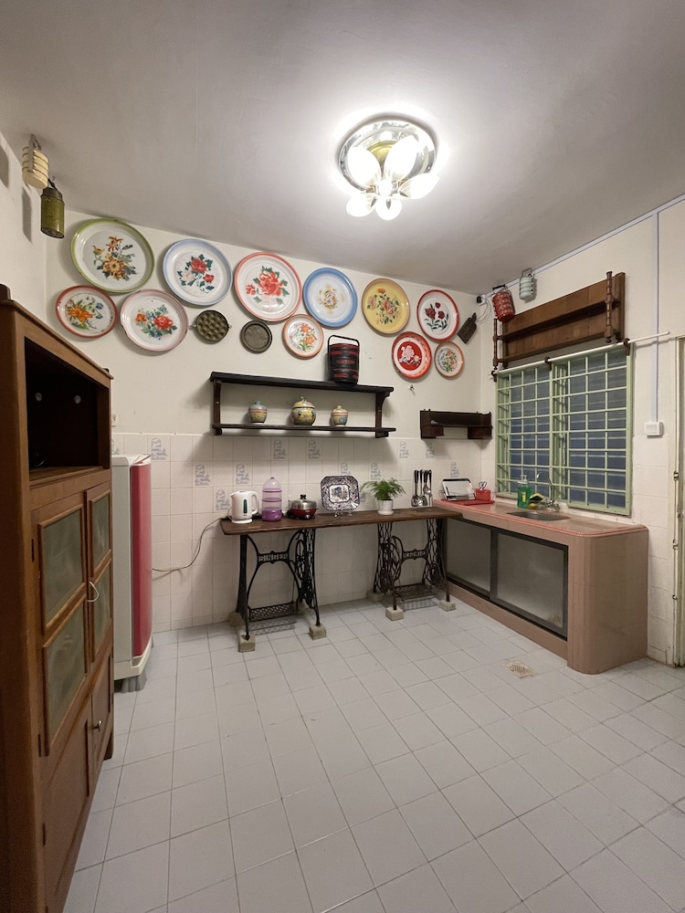 baba and charlie homestay