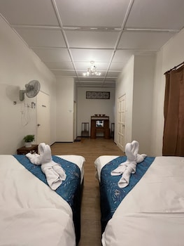 baba and charlie homestay