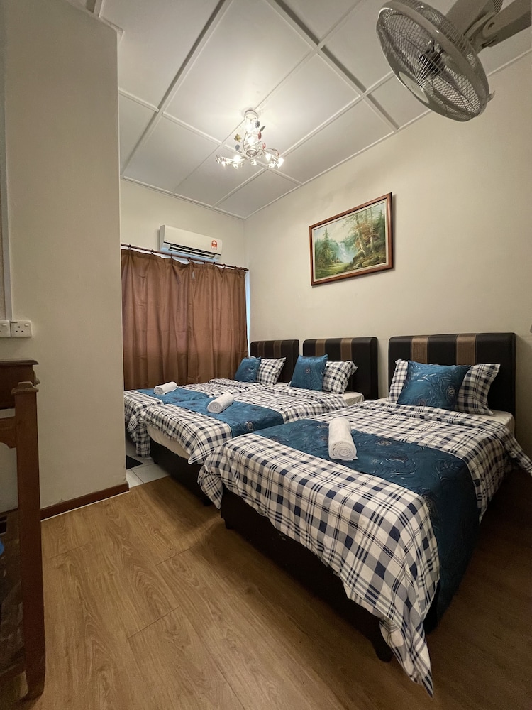 baba and charlie homestay