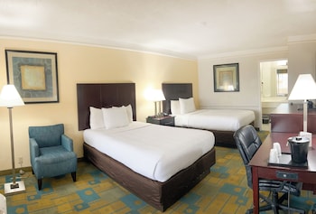 hotel sonohotel idrive district
