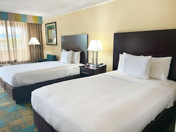 hotel sonohotel idrive district