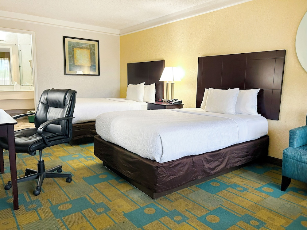 hotel sonohotel idrive district