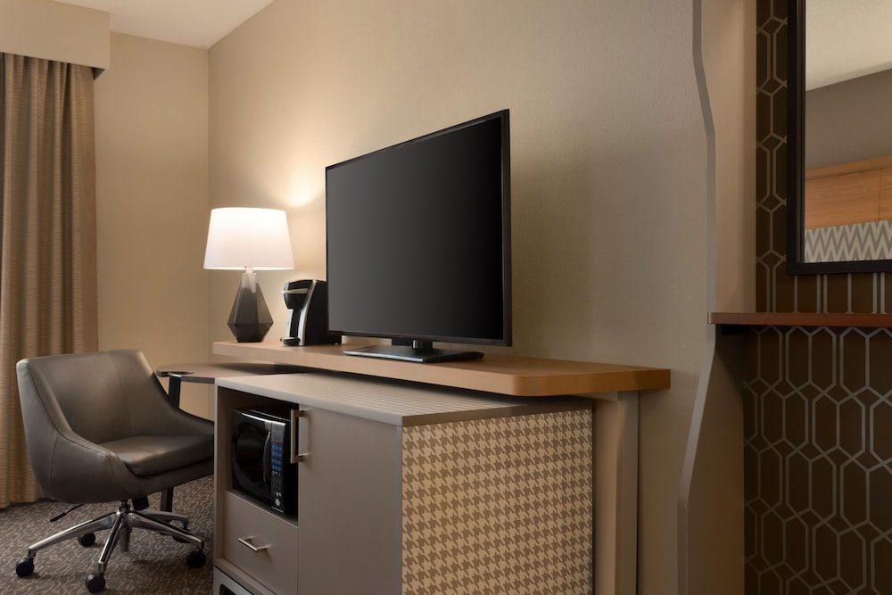 holiday inn hotel and suites council bluffs i 29 by ihg