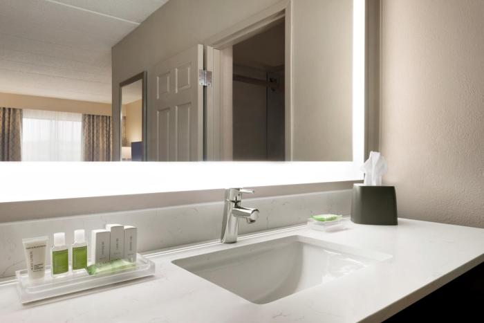 holiday inn hotel and suites council bluffs i 29 by ihg