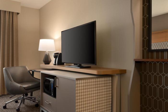 holiday inn hotel and suites council bluffs i 29 by ihg