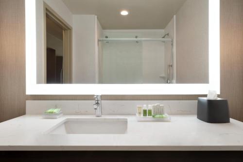 holiday inn hotel and suites council bluffs i 29 by ihg