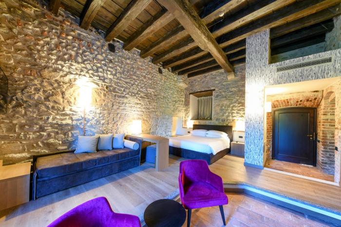 relais and spa castello di casiglio