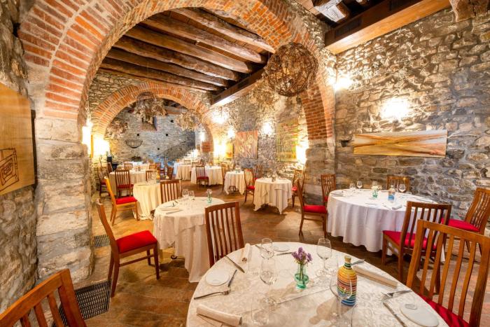 relais and spa castello di casiglio