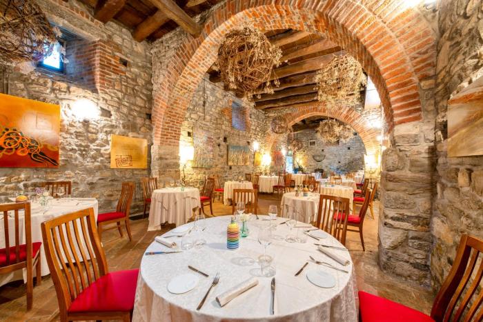relais and spa castello di casiglio