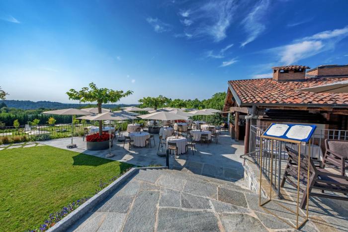 relais and spa castello di casiglio