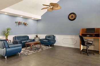 Baymont By Wyndham Warner Robins,Macon>>Centerville,3 star