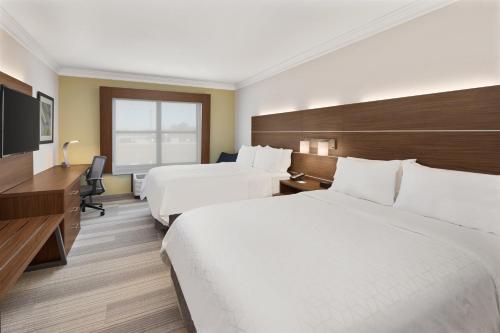 holiday inn express and suites byron by ihg