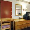 americas best value inn and suites macon at eisenhower parkway