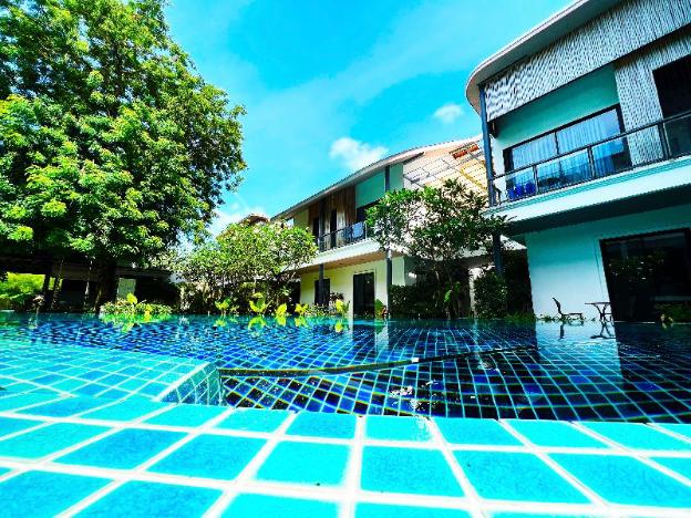 zandz resort