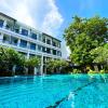 zandz resort